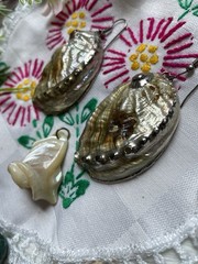Vintage Iridescent abalone sea shell 2 inch earrings & Smal Pendant