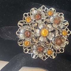 Vintage Silver Tone Amber Rhinestone Floral Filigree Brooch Pin Topaz Color