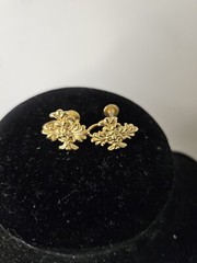 Vintage Signed MMA metropolitan museum of art screw back earrings Gold Tone