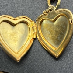 32g Vintage Estate 12k Gold Filled Charm NECKLACE + All GF Hearts Lockets Photos