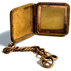 Victorian 6g Gold Filled Square Locket w/ Chain C&QR Etching Photo Cover Intact