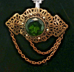Vintage Gold Tone Filigree Brooch w/ Dark Green Stone Pearls & Swag Chains Chate