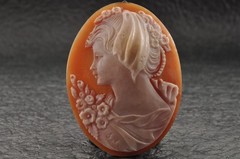 8items , vintage shell cameo White and brown color (Total 322.0ct) with case.
