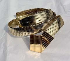 Vintage Whiting & Davis By Al Roberto’84 Gold Tone Liquid Metal Mesh Belt 33-37”