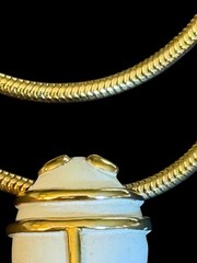 Vintage MONET White Enamel SCARAB Snake Chain SIGNED Gold Tone Necklace 14.5”