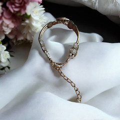 Bracelet Silver Tone Black Center Stone Adjustable Vintage Jewelry (G110)