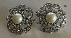 Carol Lee Lux Clip On Silver Tone Rhinestone Pearl