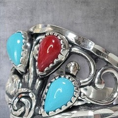 Wheeler MFG Sterling Silver Sleeping Turquoise Coral Diamond Cut Rose Leaf Ring