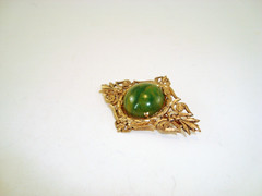 Jade Green Color Bakelite Cabochon & Brass Brooch Pin