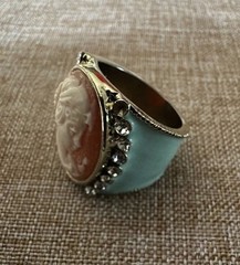 Vintage Amedeo Cameo Ring Gold Tone Sea foam Blue Band & Rhinestones