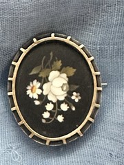 AMAZING VICTORIAN GOLD 18K ,SILVER And PIETRA DURA PHOTO LOCKET PENDANT. c 1900