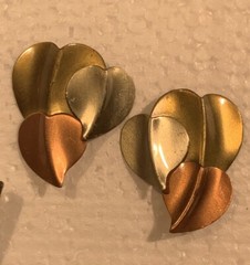 VTG Costume Jewelry Pierced Earrings Lot Studded Leather Wood Tri-toned Metal