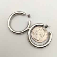 Vintage Sterling Silver 5mm 1.25” Classic Hoop Earrings Marked 925 8.8g #20