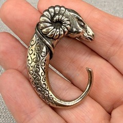 Vintage Brooch Silver Tone Rams Head 2 Inches