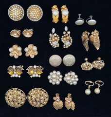 Lot of 14 Vtg Earrings Warm Gold & White Clip-On & Screwback Austria Japan Coro