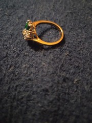 Vintage Gold Tone Emerald Green Marquise Cluster Bypass Statement Ring Size 8.75