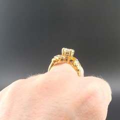 Vtg Sz 7.5 Ring Cubic Zirconia Solitare with Channel-set Accents Fashion Jewelry