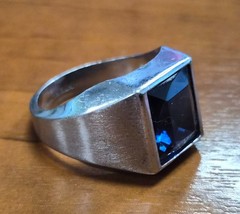 Vintage Men’s Signed Vargas 925 Sterling Silver Faux Sapphire Ring Size 9.75