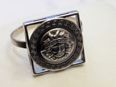 Vintage men’s ring sterling silver 925 Size 11 Weight 3.38 g. Medusa Gorgon.