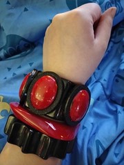 Vintage Chunky Black & Red Plastic Cuff Bracelet Oval Shape Unisex Adults