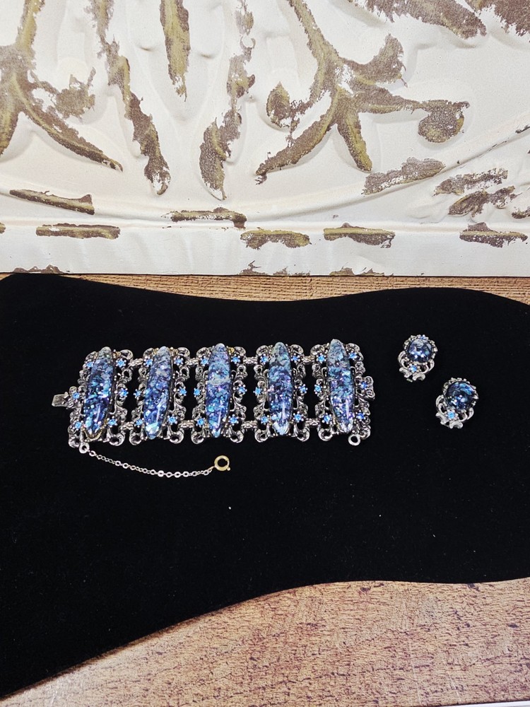 VTG Wide Victorian Revival Blue Confetti Cab Bracelet & Earrings Set