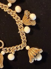 VTG Rare Napier Gold-Tone Chunky Fluted Bells W/White Lucite Clappers Bracelet
