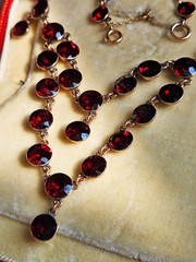 English Late Georgian Early Victorian Almandine Swags Garnet 9 KT Gold Necklace
