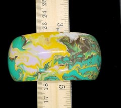 Earthy Vtg Marbled Green Yellow Brown Poured Lucite Bangle Bracelet