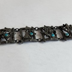 Vintage Metal Native American Motif Figural Panel Link Bracelet – Unsigned