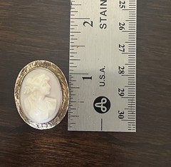 Antique 10K Yellow Gold Hand-Carved Shell Cameo Brooch Pendant