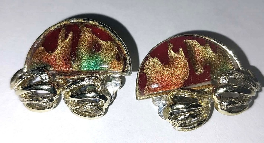 VINTAGE SIGNED CORO FAUX FIRE OPAL IRRIDESCENT ART GLASS EARRINGS, MCM CLIP ON