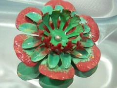 Smaller Bright Pink Lime Green Enamel 3D Eye-Catching Vintage 70’s Brooch 836my1