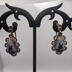 VTG 835 Silver Delft Blue Porcelain Windmill Filigree Dangle Screw Back Earrings