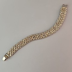 Vintage Etched Chain Bracelet Gold Tone Rosettes 6.25″