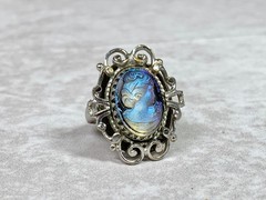 Woman’s Vintage Art Glass Cameo Ring Whiting & Davis Blue Iridescent Size 8.5