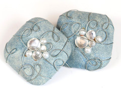 VTG Large Square Clip On Blue Metal Boho Artwork Beaded Sequence 1.5″x1.5″
