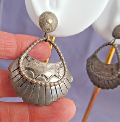 VINTAGE OLD PAWN LONG STERLING DANGLE FAN TOOLED CONCHO SWING PIERCED EARRINGS