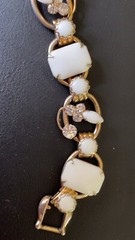 Vintage Juliana DeLizza & Elster D&E 5 Link Bracelet Unsigned White Milk Glass