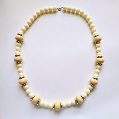 Vtg Four Chunky Beaded Necklaces 15-28″ Colorful Neutral Long Boho Classic Chic