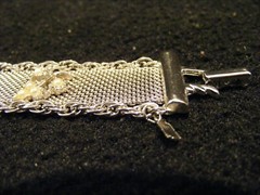 Vintage LISA JEWELS Mesh 7” Bracelet With Seed Pearl Flowers elegant 1970’s