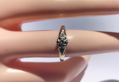 Vintage Prouds 9K Yellow & White Gold Ring w/ 3x Diamonds Size P (17.75 mm) 1.8g
