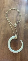 KJL Kenneth Jay Lane Faux Ivory Tusk on Gold Tone Chain Necklace Costume