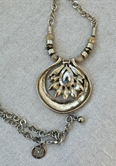 WHBM GOLD yellow y2k 1990s 2000s long Necklace Unique Stones Rhinestones chain