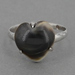 Antique Handmade Heart Shaped Operculum Shell Ring WWII Sweetheart Jewelry 6.25