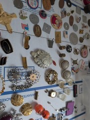 MASSIVE Lot Of Vintage JEWELRY Over 100 Pieces, Comes With Plastic Case ~ #327
