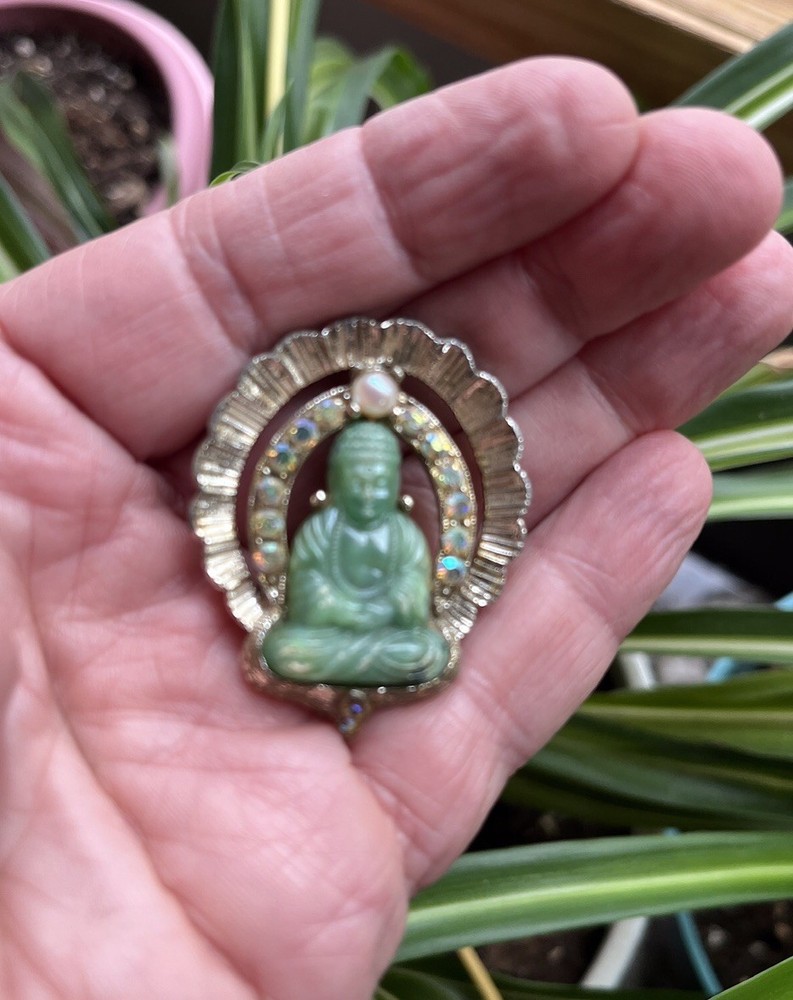 Vtg BUDDHA Faux Jade Brooch Gold Tone W/Rhinestones & Pearl **READ**