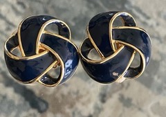 Vintage Les Bernard Vc Gold Email Tone Clip On Earrings
