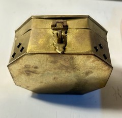 Southwestern/Native Gold-tone 100+Piece Lot with 3+Lbs of VTG to Modern Jewelry.