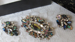 Vintage Hollycraft 1956 Brooch / Pin & Clip-on Earrings- Multicolored FREE SHIPP