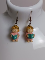 Vintage Dangle Singing Angel Earrings Unmarked 1″ SO CUTE!